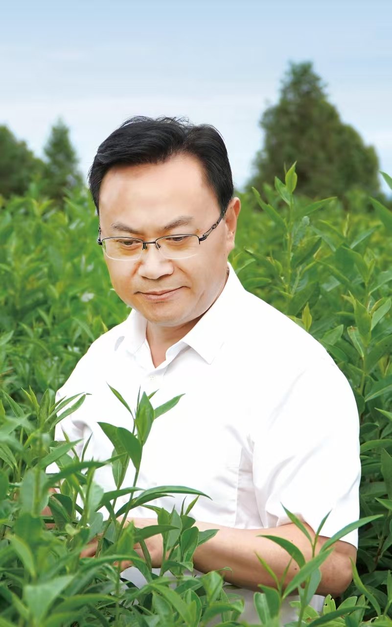 刘仲华.jpg 现任湖南师范大学米兰体育在线登录使用
